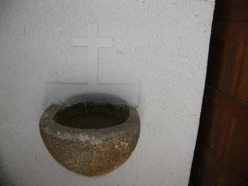 Pia de Água benta.JPG
